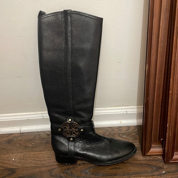 Tory Burch black riding boot size 6.5 - Picture 2 of 10